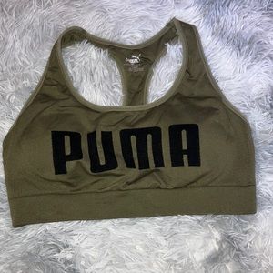 Puma sports bra Size medium